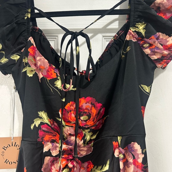 NWT! Rosie’s black satin maxi dress size small - Picture 6 of 6